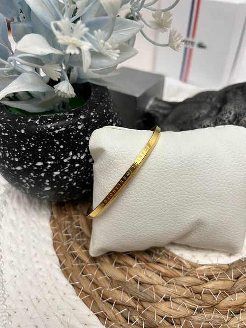 اسوره دنيال جولد